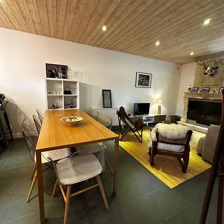 Holiday home Charmante Maison 2 A 10 Mn D'angers Et 1h15 Du Puy *